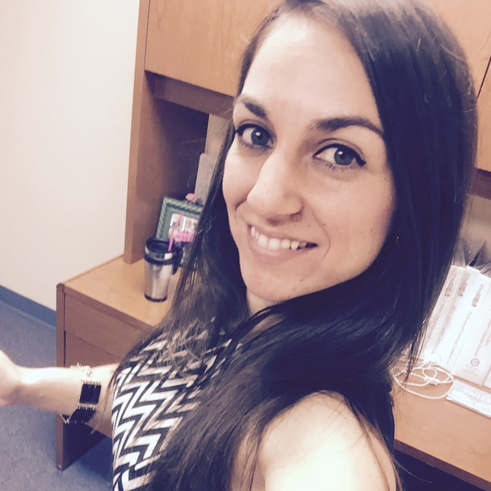 Meet your Posher, Ilia